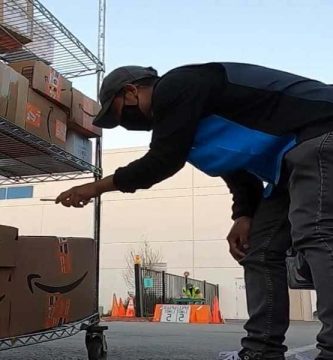 Reparto de paquetes de Amazon para negocios a través de Hub Delivery