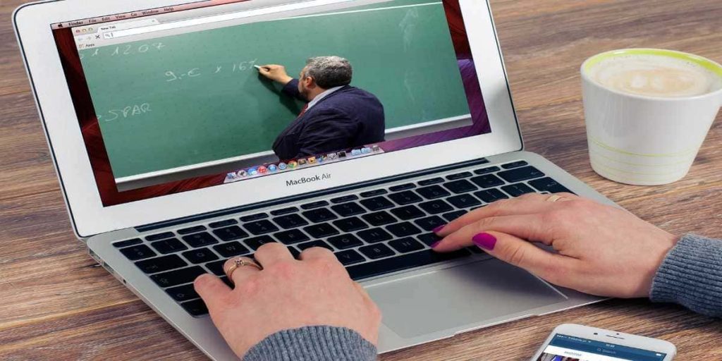 cursos gratis menores 30