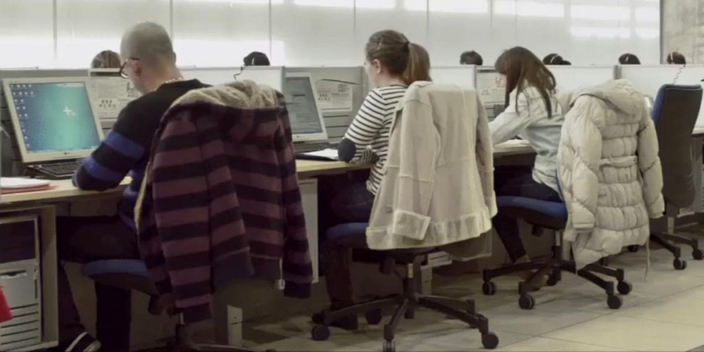 trabajo teleoperador atento