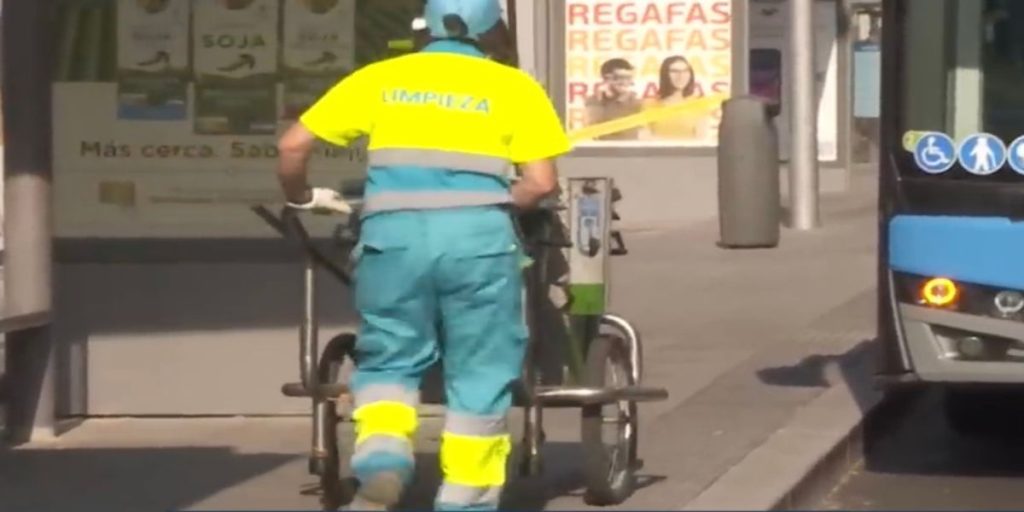 operarios limpieza trabajar barcelona