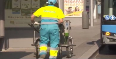 operarios limpieza trabajar barcelona