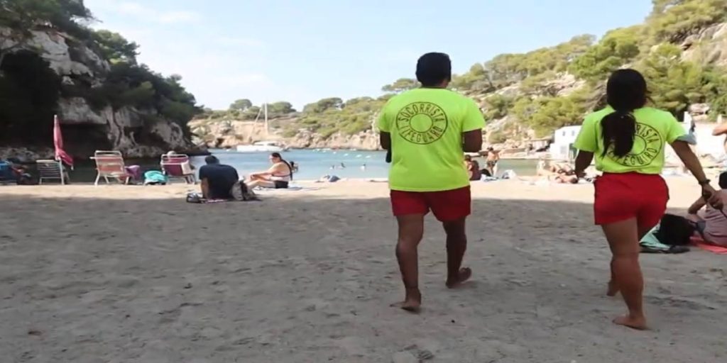 trabajar de socorrista en verano
