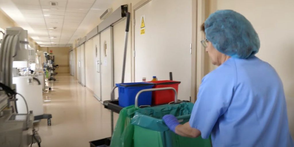 trabajar personal limpieza hospitales