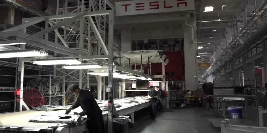 empleo tesla