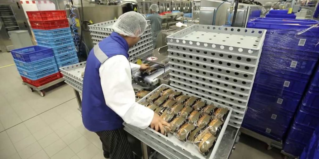 buscan personal trabajar linea envasado platos