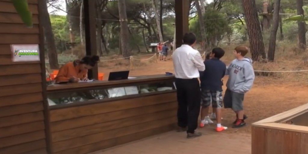 parque aventura amazonia empleo marbella