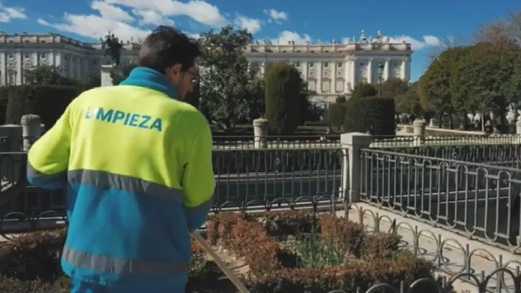 trabajo personal limpieza Mullor