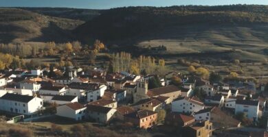 Pueblos que buscan familias para vivir y trabajar en 2026