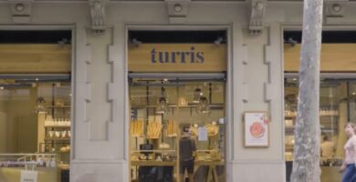 trabajar en la fábrica de Turris Panem