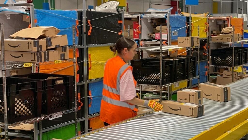 Cuánto paga Amazon en España conoce los salarios