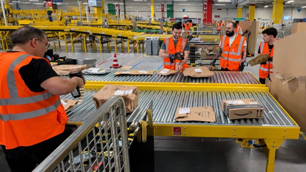 Cómo trabajar en los centros logísticos de Amazon
