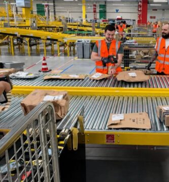 Cómo trabajar en los centros logísticos de Amazon